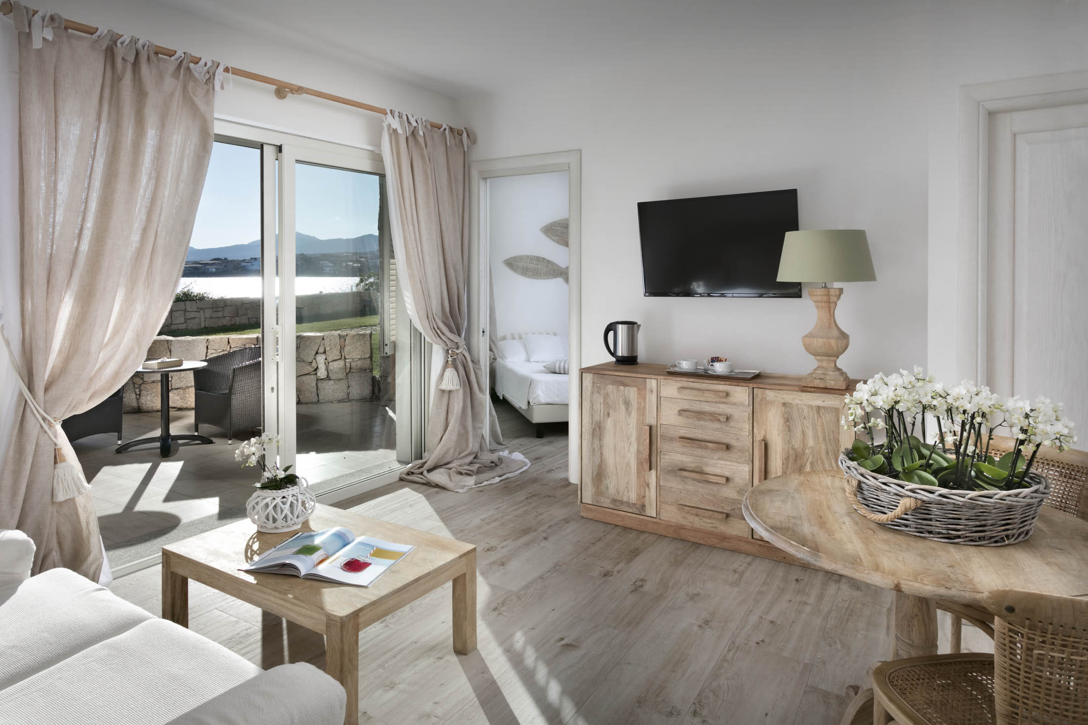 gabbiano-azzurro-hotel-golfo-aranci-sardinia-charming-suite-room